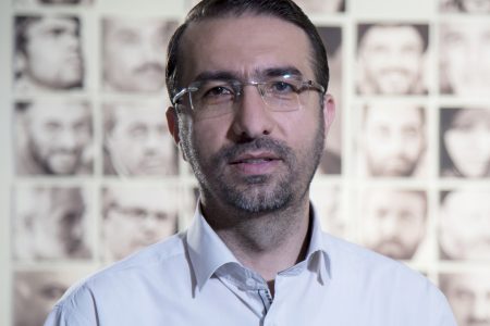 باید برای عدالت بجنگیم